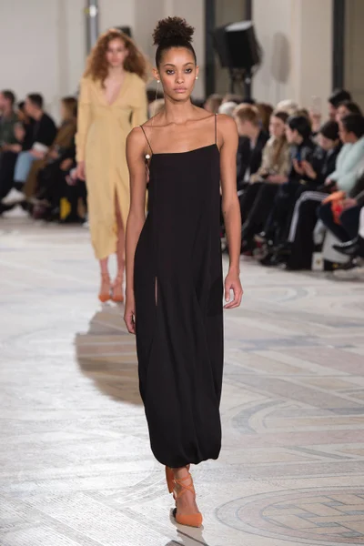 Look 38